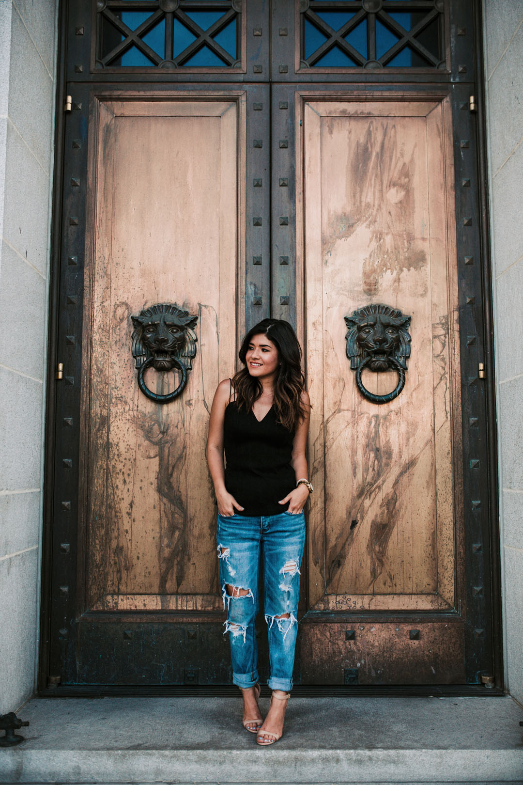 Carolina Hellal of Chic Talk wearing American Eagle tomgirl jeans and a Bailey44 black top
