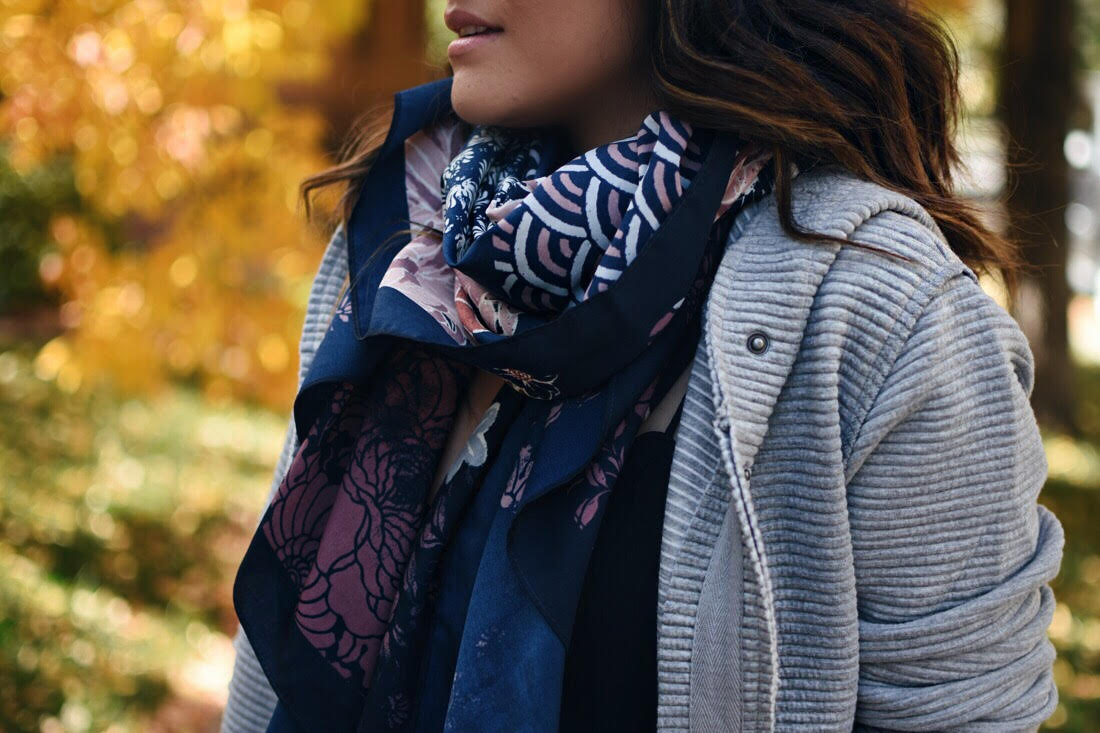 Carolina Hellal of Chic Talk wearing an H&M printed scarf