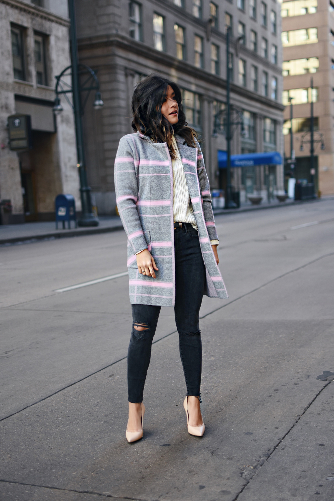 Carolina Hellal of Chic Talk wearing a Chicwish plaid coat, Madewell jeans, Sam Edelman nude pumps and Vince knit sweater