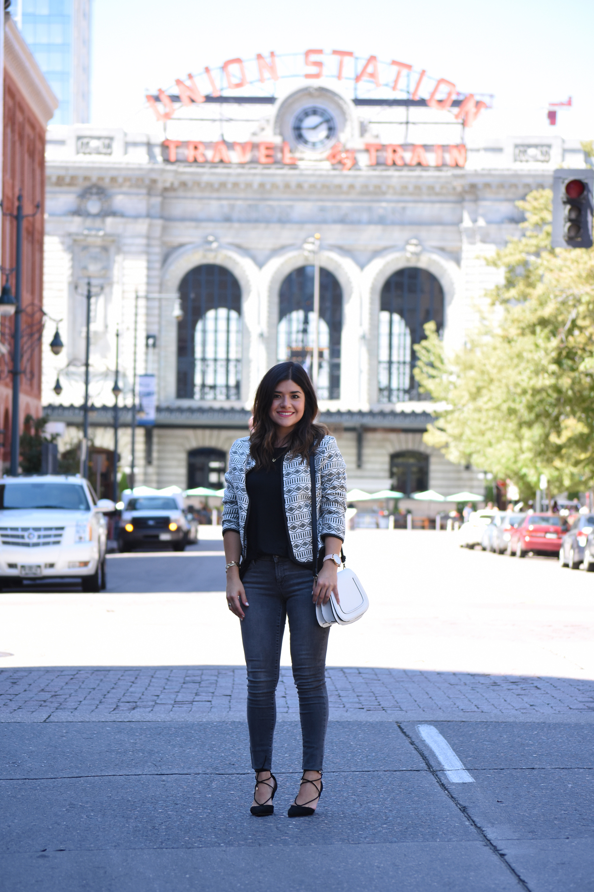 Carolina Hella of Chic Talk wearing Old Navy Skinny jeans, jacquard jacket, Sole society white bag, and Aldo pointy heels - #50Styles50States CAMPAIGN WITH OLD NAVY STYLE by popular Denver fashion blogger Chic Talk
