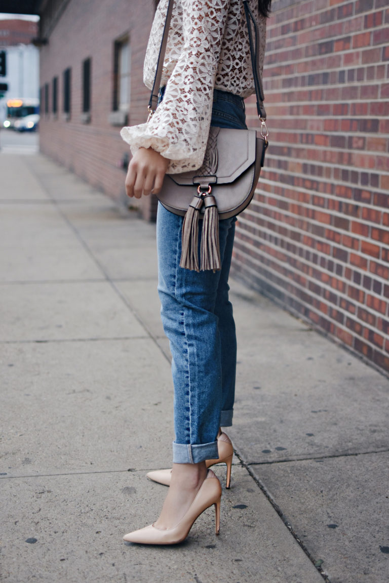 5 Tips O How To Wear Mom Jeans Chic Talk