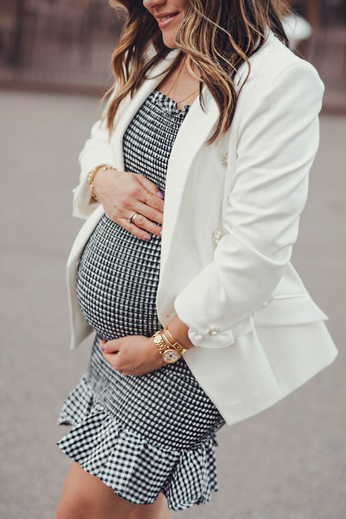 Carolina Hellal of Chic Talk shares tips to nail maternity and her favorite looks