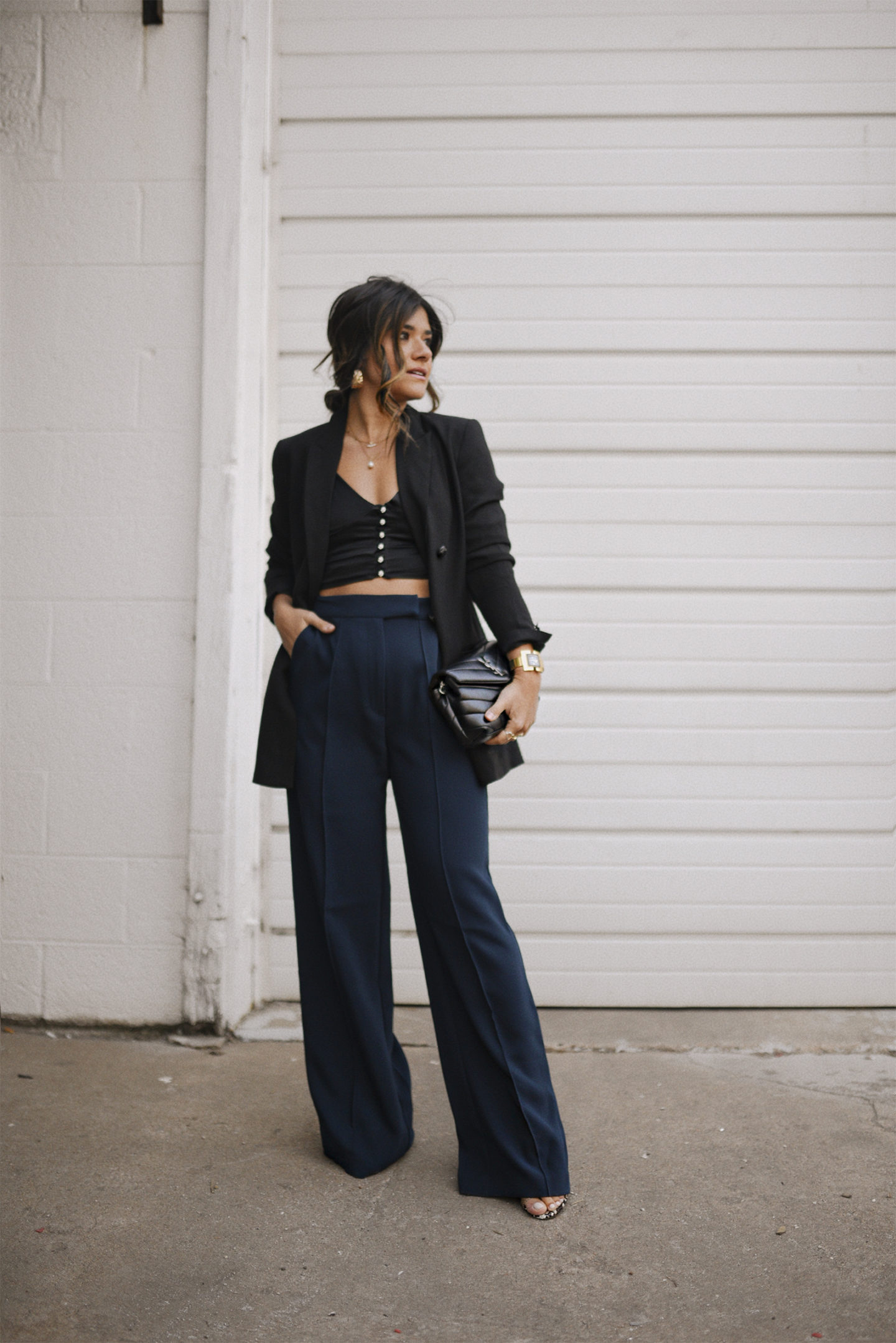 A CHIC WAY TO STYLE BLACK AND NAVY BLUE TOGETHER | CHIC TALK | CHIC TALK