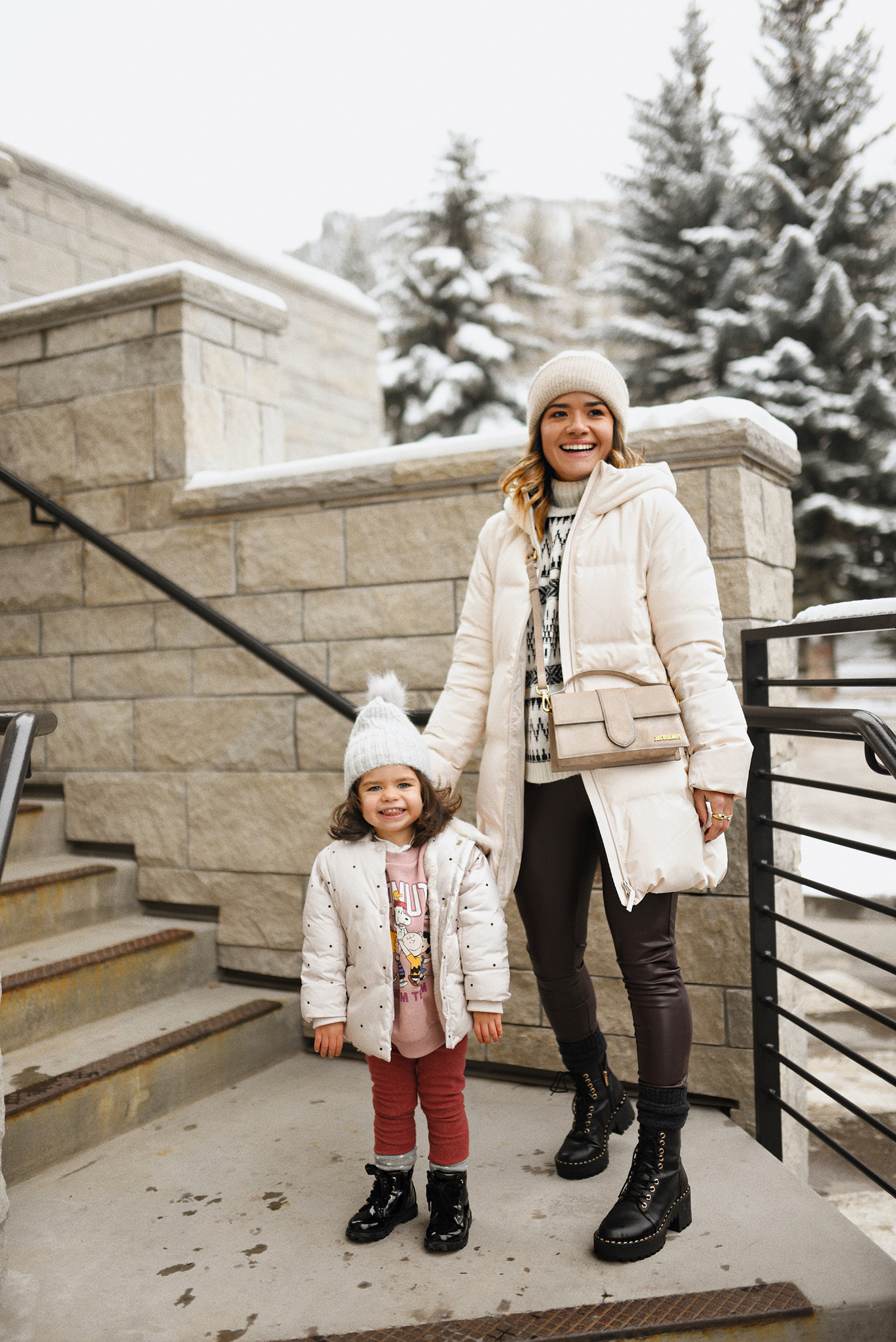 8 Puffer Jacket Outfit Ideas For Winter & Spring - The Mom Edit
