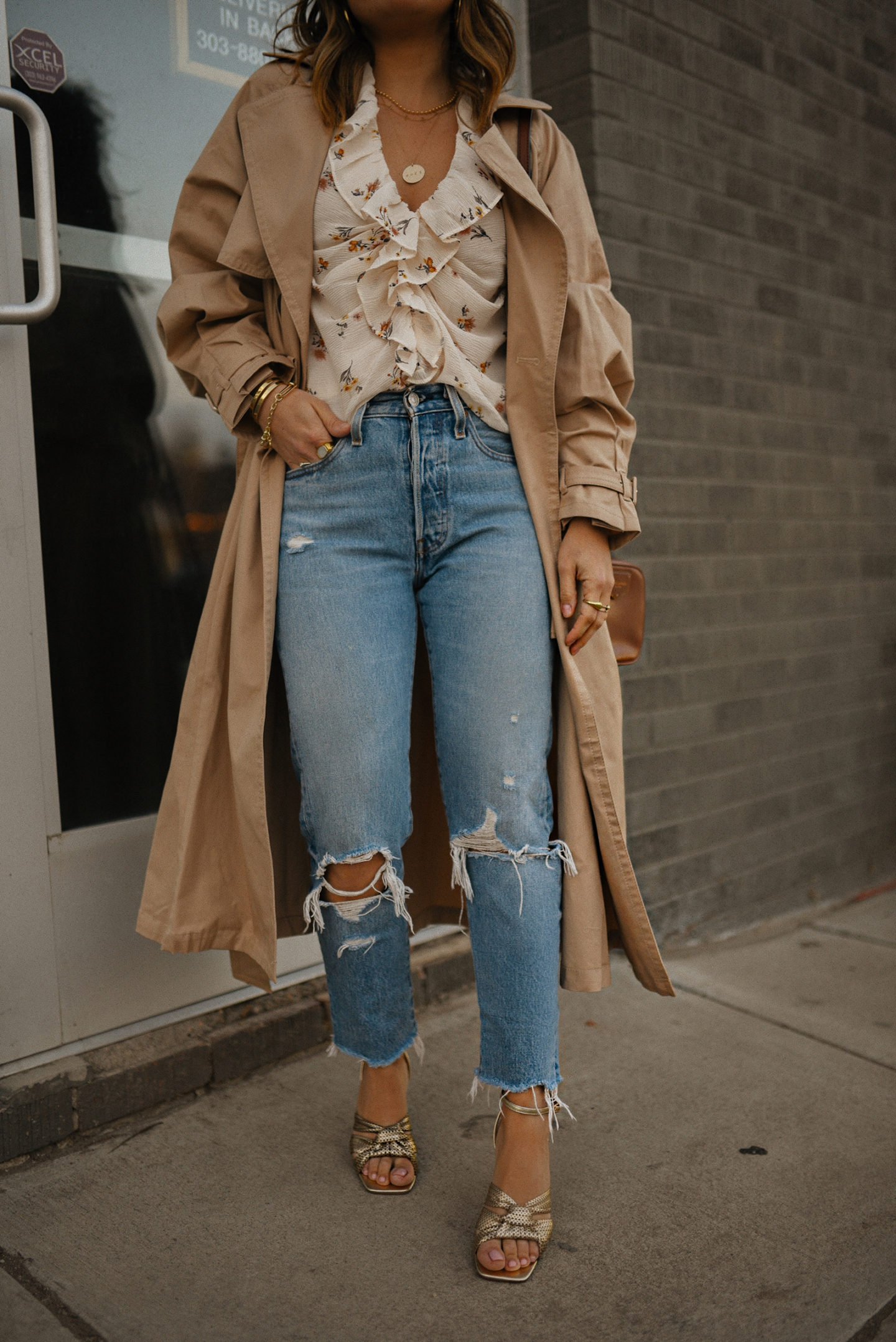 THE EXPRESS TRENCH COAT EVERY WOMAN NEEDS | CHIC TALK | CHIC TALK