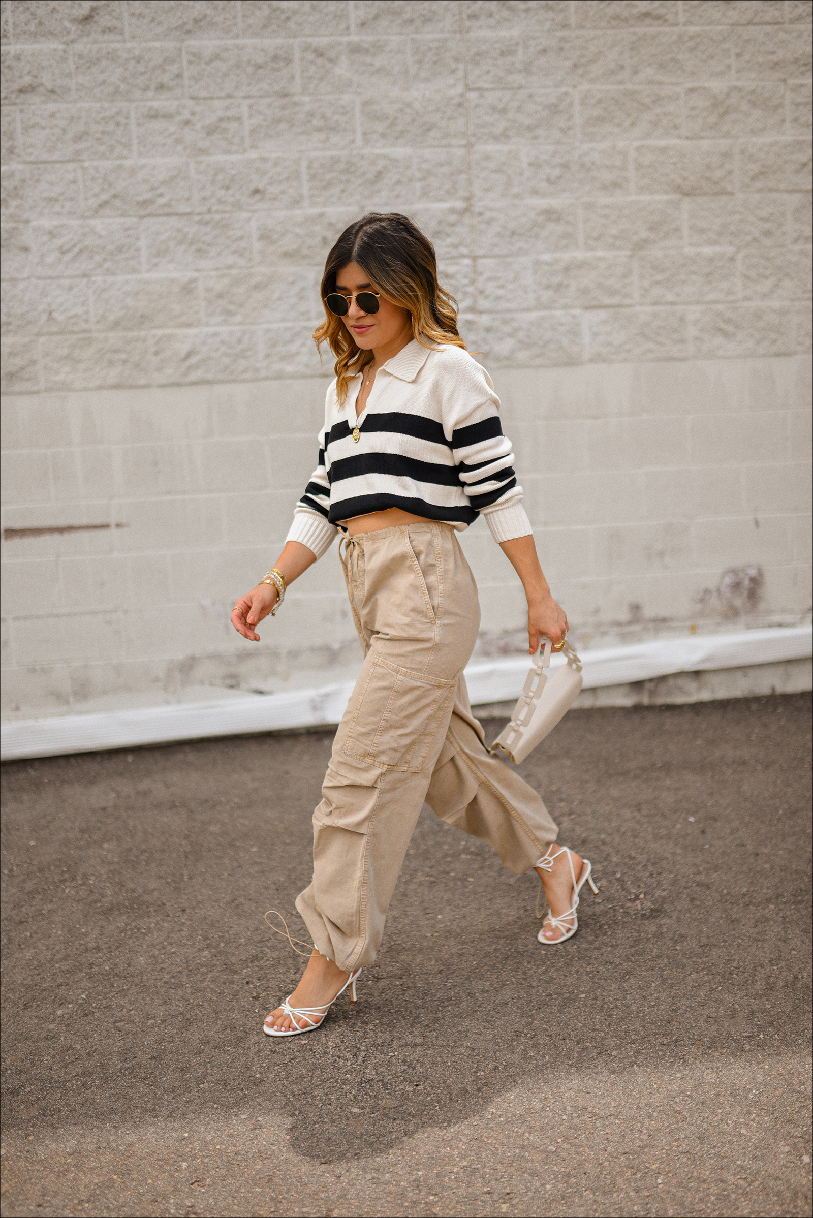 What to wear with black and white striped pants? Outfits and tips
